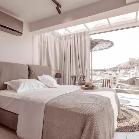 Sunlit With Jacuzzi & Acropolis View